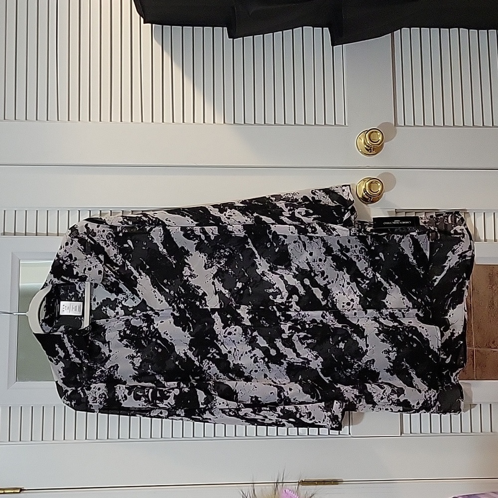 NWT Carmen Marc Valvo Cover up